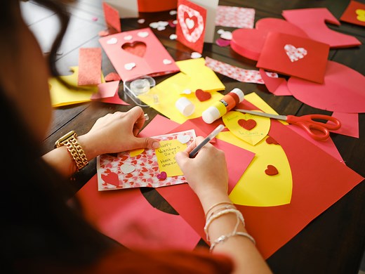 83 Sweet and Funny Messages to Write in a Valentine's Day Card