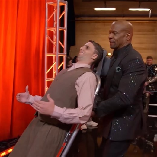 3.4K views · 41 reactions | UNREAL Robot Dancer Leaves Judges SPEECHLESS on America's Got Talent! | YugantarPravah.Com | Facebook