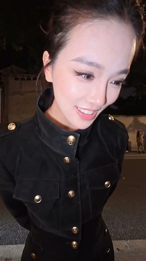 Unveiling the Urban Beauty: Chestnuts & Street Photography