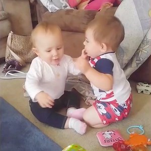 1M views · 10K reactions | 殺 Love is in the air   Quanta tenerezza  #MustelaPerMe | Mustela Italia | Facebook