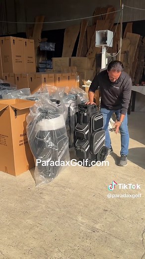 Paradax Golf Bag: Perfect for Every Golfer