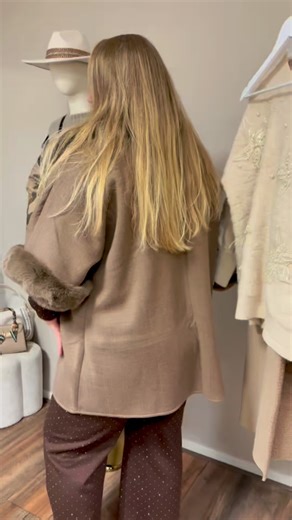 𝐍𝐈𝐕𝐎𝐑𝐀 𝐍𝐎𝐈𝐑 | 𝐎𝐧𝐥𝐢𝐧𝐞 𝐅𝐚𝐬𝐡𝐢𝐨𝐧 𝐁𝐨𝐮𝐭𝐢𝐪𝐮𝐞 on Instagram: "𝐏𝐚𝐬𝐬𝐞𝐧, 𝐬𝐡𝐨𝐩𝐩𝐞𝐧 𝐞𝐧 𝐩𝐫𝐢𝐯𝐚𝐭𝐞 𝐦𝐨𝐦𝐞𝐧𝐭𝐬 En het goede nieuws? This could be you 🥂👯‍♀️ Aanstaande zaterdag openen we opnieuw de deuren voor een private shopping moment om stil te staan bij ons eerste jaar 🤍🫶🏻 Waanzinnige deals, selected favourites Én een kleine sneak peek… Snel meer hierover, we’ve been busy ✨ Zie ik jou ook gezellig? https://www.nivoranoir.nl/boutique-sale #nivoranoir