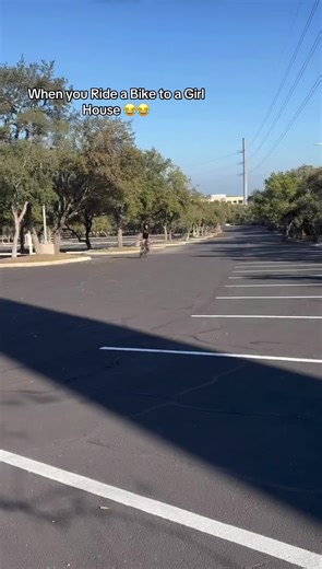 When you Ride a Bike to a Girl House 😂😂#fyp #regtoofunny😂 #foryoupage #skits #goviral