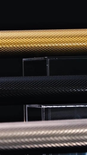 Designed to be noticed. Engineered to endure.⚡️ Introducing the ZLINE Helix Handle—crafted with precision knurling for a textured, confident grip and finished with a fingerprint-resistant coating to maintain its brilliance. Available in Champagne Bronze, Polished Gold, and Polished Nickel, this refined hardware detail brings both beauty and durability to the forefront of your kitchen design. Which finish would complement your space?🤩 Explore Helix Here: 📸: @pineandpalms3 | ZLINE Kitchen and Ba