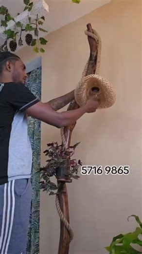 Nouveaux lamp sur pied réalisé avec des bois solid et traité 😍🪵💡 Livraison disponible entier l'île ➡️🏡🇲🇺 Mp whatsapp sur le 5716 9865 pour nôtre catalogue et autres details.. | Rustic woodlight