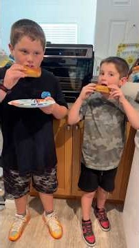 Grilled Cheese Sandwiches ~ Butter vs Mayo with Jackson and Justin