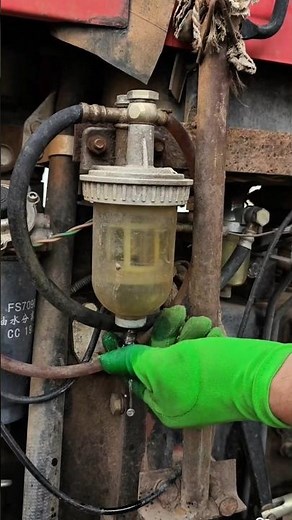 Diesel Fuel Filter Water Drain | Remove Water from Fuel Filter #Shorts