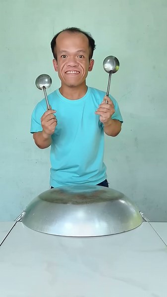The Funniest Pan Drum Performance! 🤣🍳😁😆😁