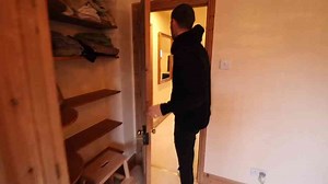 All of this for £1,000,000...indoor swimming pool, triple garage and 2-3 of an acre! (full tour)