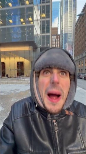 AUBREY HAS A GIANT MOUTH…😰