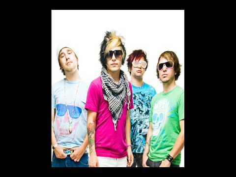 Brokencyde - Rockstar (HQ)