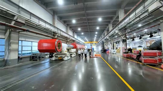 #CRCCTech A Giant Powerhouse for the High Seas! 🏗️ The world’s largest pile-driving vessel hydraulic cylinder, developed by #CRCC, has been successfully delivered in #Changzhou. With a 2-meter diameter, 402-tonne weight, and an extended height of nearly 50 meters, it can generate a single thrust of up to 5,000 tonnes. Acting as the vessel’s "heart," the cylinder precisely adjusts the piling frame angle, supporting deep-sea and cross-sea construction. Its closed-loop energy recovery system boost