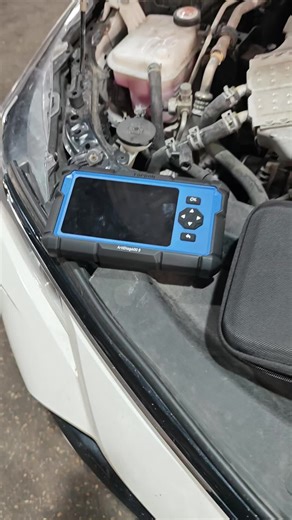 This bidirectional scanner is changing the rules of auto repair\u0001#mechanic #cars #carsoftiktok #cartips #fyp