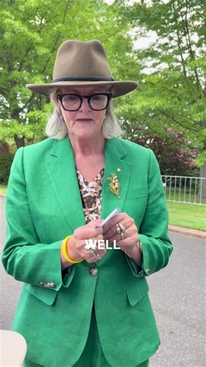 💬 “Change starts with…” At Government House Open Day in Canberra, Her Excellency the Honourable Ms Sam Mostyn AC shared her thoughts on where change begins. Moments like these remind us that leadership is a shared journey, built through courage, connection and action. 🌿✨ 🎥 Watch as the Governor-General of Australia finishes the sentence “Change starts with…” What does change start with for you? Tell us in the comments 👇 #Leadership #Inspiration #Community #RuralAustralia #ChangeMakers #ARLF 