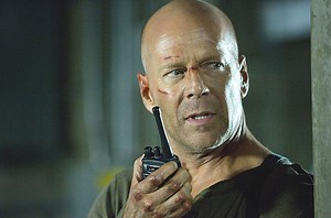 Die Hard 4 (2007) | Reviews - User's | ČSFD.cz