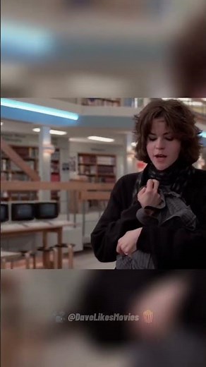 Home Alone 2 - Did You Catch This Ally Sheedy Cameo?