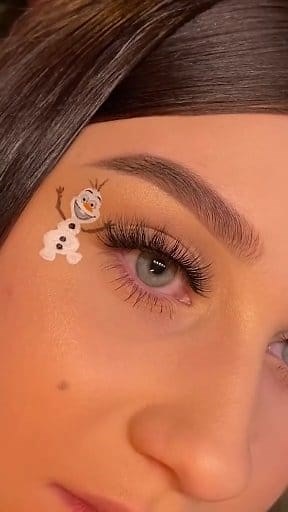 I think Olaf is my favourite Disney character 🤭 I’m aware he looks a bit crazy, couldn’t get the eyes😂 #followformore #Eyeliner #makeup #tips #tutorial #graphiclinermakeup #trick #graphicliner #drawing #model #cosplay #fun #Love #beauty #insummer | Iredefh
