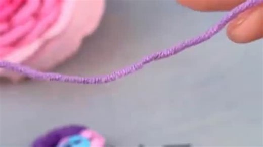 KNIT AND CROCHET DAILY on Instagram: "Crochet Flower Pouch Tutorial part 2 Visit dailycrochet.com for thousands of FREE crochet patterns & tutorials."