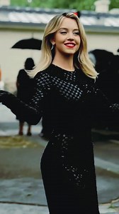 Sydney Sweeney steps out in her fierce cobra-skin outfit — sharp, bold, and dangerously stunning. She’s not just wearing the look… she owns it. That black-cobra vibe? Nobody does it like her. 🖤🐍 #SydneySweeney #CobraLook #HollywoodStyle #ViralReelUSA #FYPUSA | Ferrara Gee