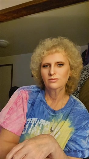 Who wants to runaway?😉🎶🤘💜 #teamgypsymfkrs #fypage #wink #lipsync #70smusic