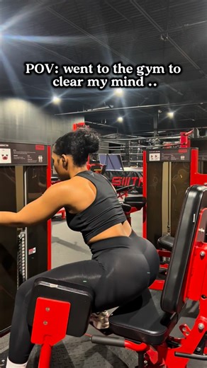 Court Jourdan on Instagram: "Went to the gym to clear my mind. My thoughts: straight to hell 😭💀 Ladies, comment “me” if I’m not the only one #gymshark #reel #trending #womensupportingwomen #fyp"