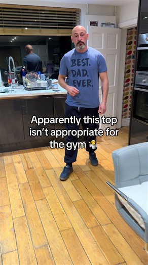 Choosing the Right Gym Top: A Fit Overview