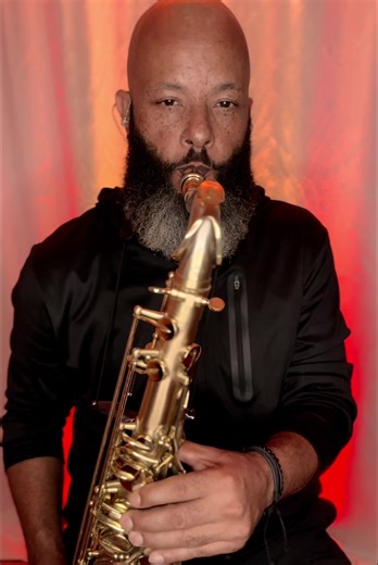 I Can't Stop Loving You - Kem #fypシ゚ #soulmusic #lovemusic #loveislove #pmauriat #tenorsax #jodyjazzmouthpieces #bearded #beardedmusician #silverfox | Frank B Sax