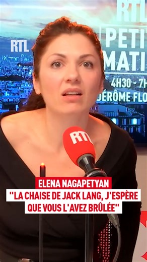 🎙️🤣🗣️ "Sachez que je ne voulais pas venir ce matin, non mais pour justifier mon absence, j'ai même cherché vos noms dans la liste d'Epstein. Bonne nouvelle ! Vous n'y êtes pas Jérôme. Après je me suis dit, est-ce que je peux annuler ma chronique en expliquant que je ne veux pas m'asseoir sur la même chaise que Jack Lang ? C'était pas cette chaise là ?" | RTL
