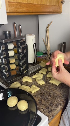 Rolls are such a treat to add to your holiday dinner and these ones are easier than you think! 🍞