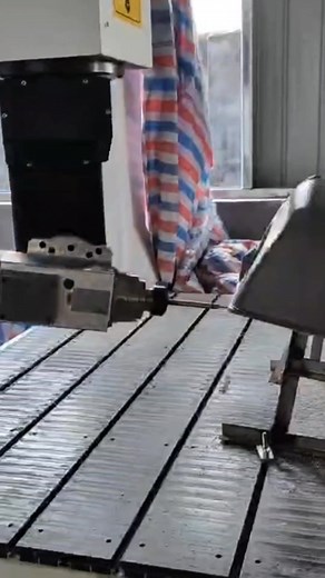 table moving 5 axis cnc router machine for mold making, make all your complicated mold make easier #moldmaking #patternmaking #patterndesign #cncmachine #5axiscnc | Jinan Rongchi CNC Machinery CO.,LTD | Facebook