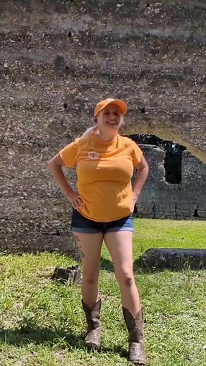 My body's in Georgia, but my heart's in Tennessee 🧡⛰️🍊 #tennessee #Vols #volsfan #SEC | Daisy Chain Cosplay