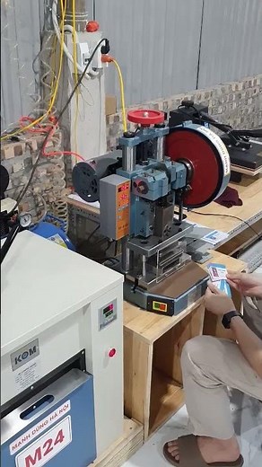 Thực tế làm thẻ tên nhựa PVC tại Quảng Cáo Mạnh Dũng #thenten #bangten