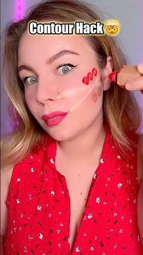 Contour Like a Pro in 5 Sec! 🔥 #makeuphack