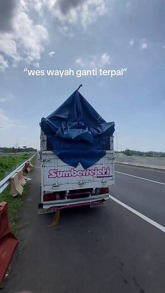 Funniest Moments in Boss's Tent Replacement Prank