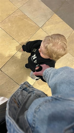 vandenlife on Instagram: "I’m sorry but you can’t deny she has some absolute bangers 奈 . . . #msrachel #relatablereels #parentproblems #momhumor #momsofinstagram #toddlermom #breastfeeding #naptime #kidssongs #momlifebelike #extendedbreastfeeding"