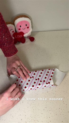 Wrapping paper hack #hack