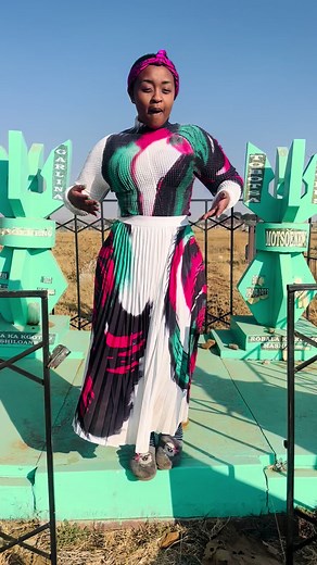 Gogo Skhotheni Tlof Tlof Video and Body Transformation Explained