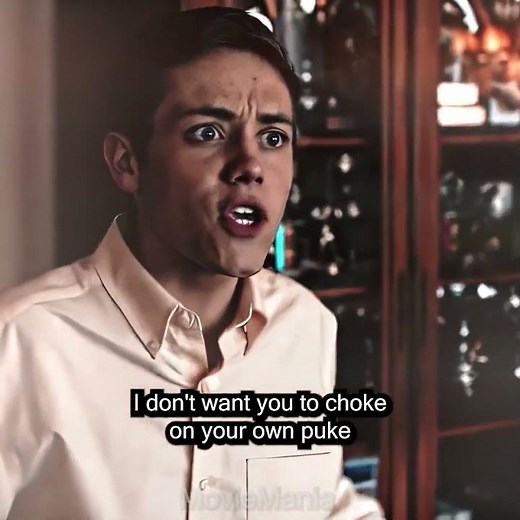 Carl Meets Kelly For The First Time | S9.E5 | Shameless