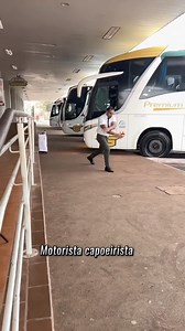 Motorista capoeirista melhores saltos 🥁🎶🤸🏿‍♂️ #capoeira #capoeirabrasil #capoeiralife #saltomortal | Motorista capoeirista