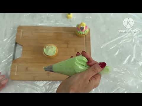 CBeebies Bakes : CBeebies Bugbies Cake Part 2