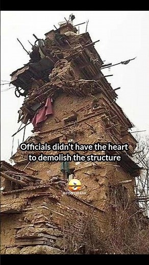 Farmer Builds Real Life Howl's Moving Castle #history #howlsmovingcastle #architecture