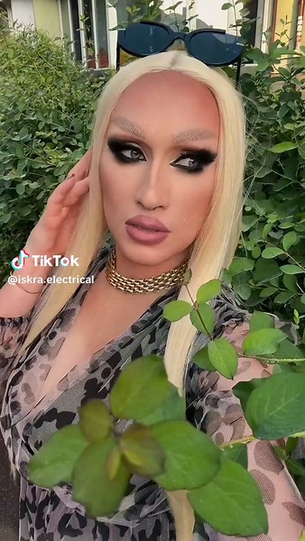 Transformasi Makeup yang Memukau untuk Transgender