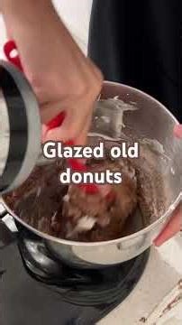 Here’s a classic #oldfashioneddonuts recipe crackly, slightly crisp outside with a tender inside 🍩