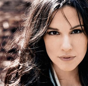 Simin Tander - Alchetron, The Free Social Encyclopedia