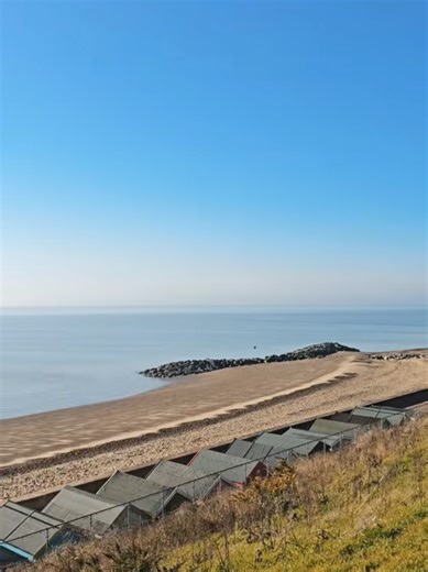 What a beautiful day 🌞 ❤️ #sunshine #springishere #goodmorning #beautifulday #seasidebeach