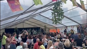 Nottingham's Ay-Up Market has returned, with 55 vendors in Old Market Square. Freshly baked goods, sweet treats, vintage clothing and street food are among the offering at the independent market. More here: https://tinyurl.com/723bt7ty | Nottinghamshire Live