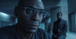 Lance Reddick, actor de Albert Wesker, no sabía que Resident Evil se basa en los videojuegos