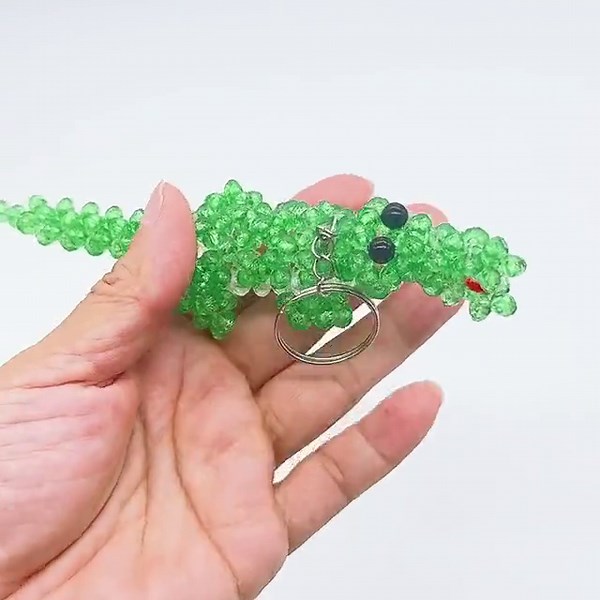 Beaded Alligator Bag Charm | Handmade Crystal-style Animal Keychain - Etsy