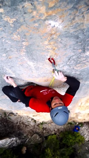 Sharing Climbing's Best Content | 🔧 How to place a quickdraw on the bolt. It can make a difference to your safety ⚠️ @fixe.climb | Instagram
