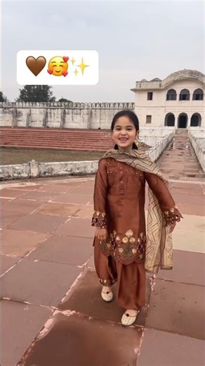 uddi uddi #nimratkhaira #dance #punjabisong #ytshorts #nimratkhairaofficial